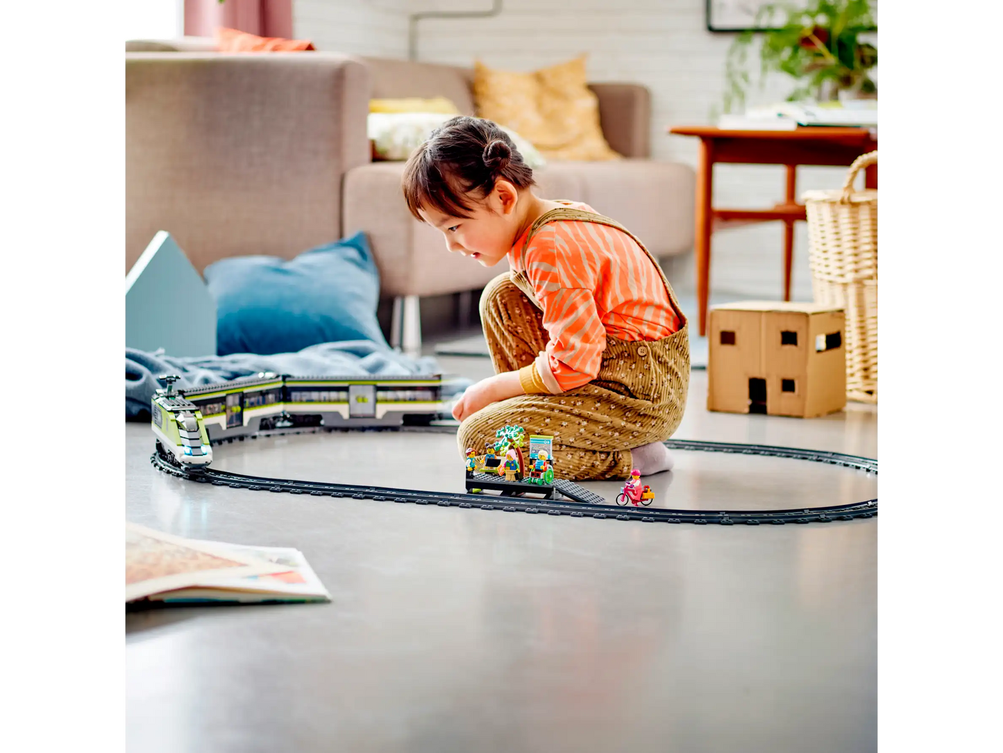 Compatible - 60337 - City - Express Passenger Train - 764 Pieces