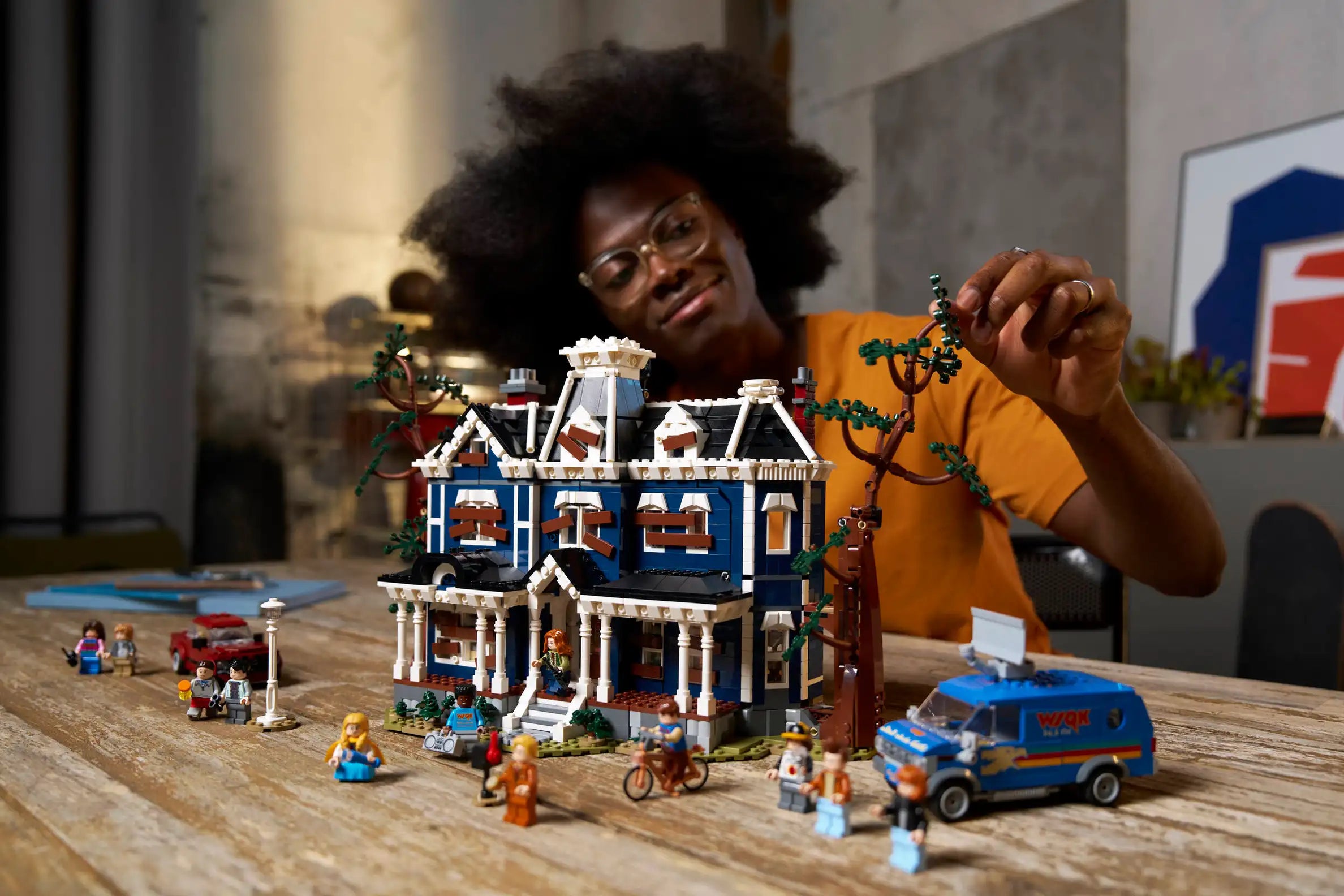 Compatible - Icons - 11370 - Stranger Things - The Creel House - 2593 Pieces