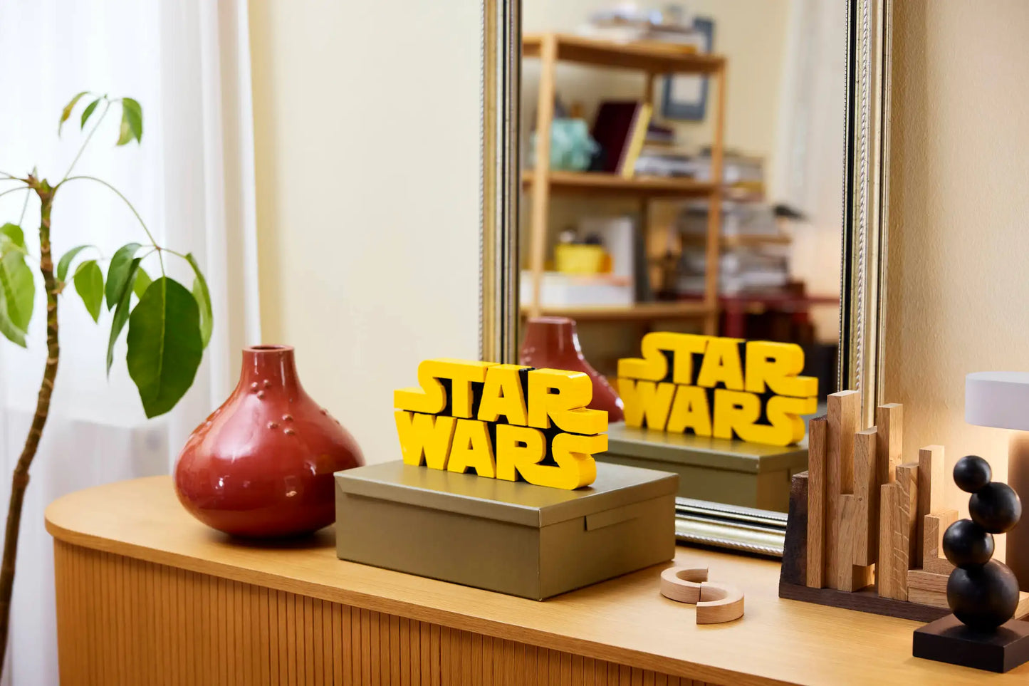 Compatible - 75407 - Brick Built Star Wars Logo - 700 Pieces