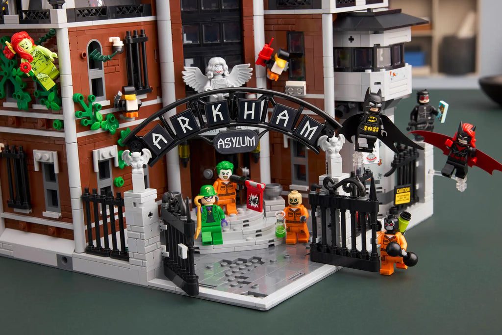 Compatible - Batman - 76300 - Arkham Asylum - 2953 Pieces