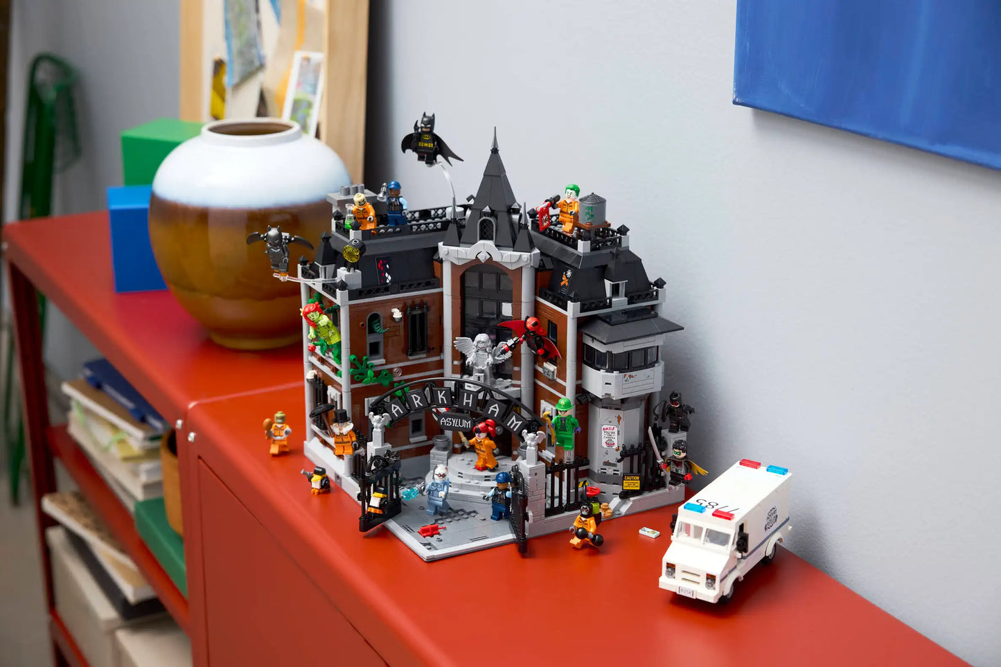 Compatible - 76300 - Batman - Arkham Asylum - 2953 Pieces