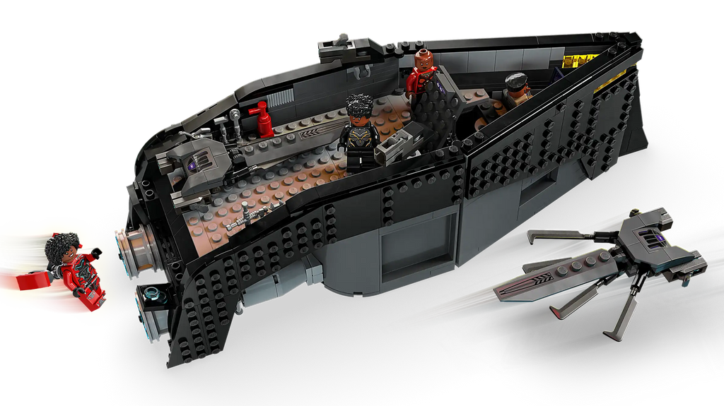 Compatible - Marvel - 76214 - Black Panther - War on the Water - 545 Pieces