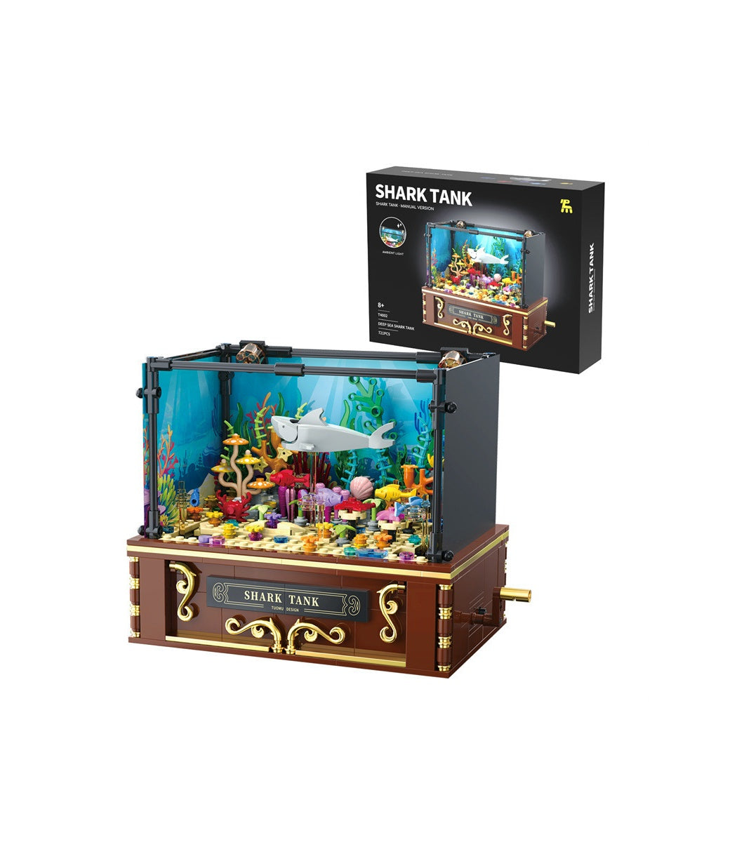 Tuomu - T4002 - Deep Sea Shark Tank - 723 Pieces
